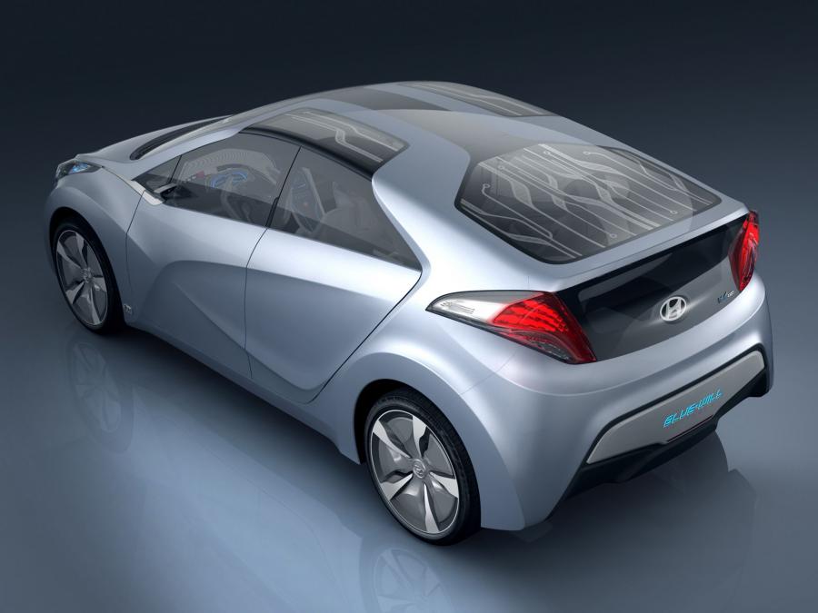  Hyundai HND-4 Blue Will Concept 2009 года  (фото 4 из 7)